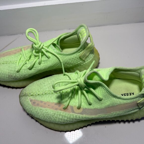 Adidas Yeezy Boost 350 V2 Glow US Size Men’s 8.5 / Women’s 10 (GID) - Picture 6 of 7